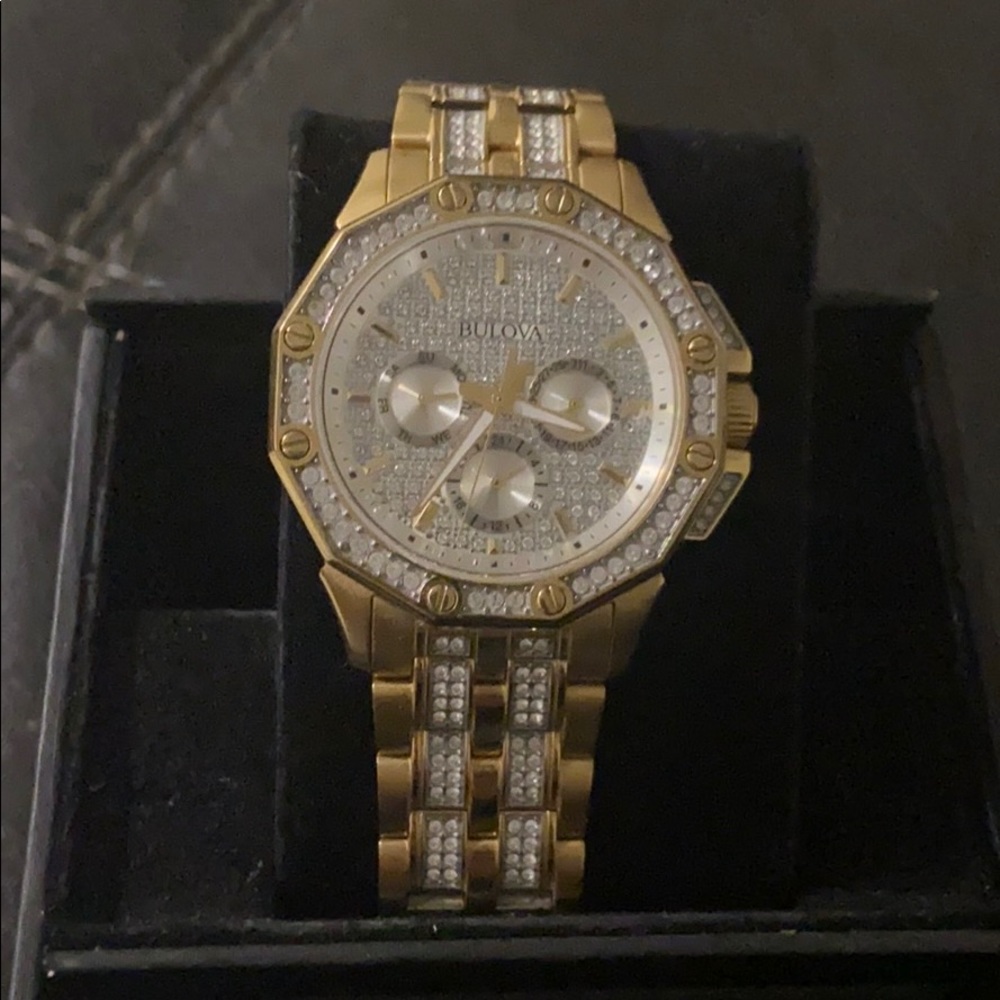 Mens Bulova Watch - Picture 1 of 2